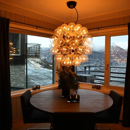 Ledig Vinterferien Er En Stor In Out Med Panoramautsikt Over Lägenhet *