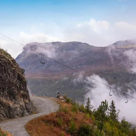 Ledig Vinterferien Er En Stor In Out Med Panoramautsikt Over Hemsedal