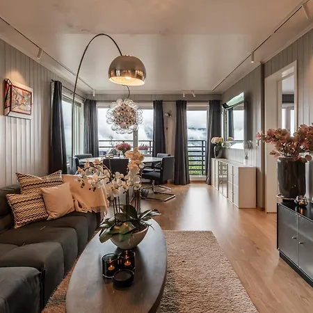 Daire Ledig Nyttarshelgen Er En Stor Med Panoramautsikt Over