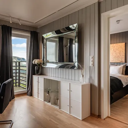 Daire Ledig Nyttarshelgen Er En Stor Med Panoramautsikt Over